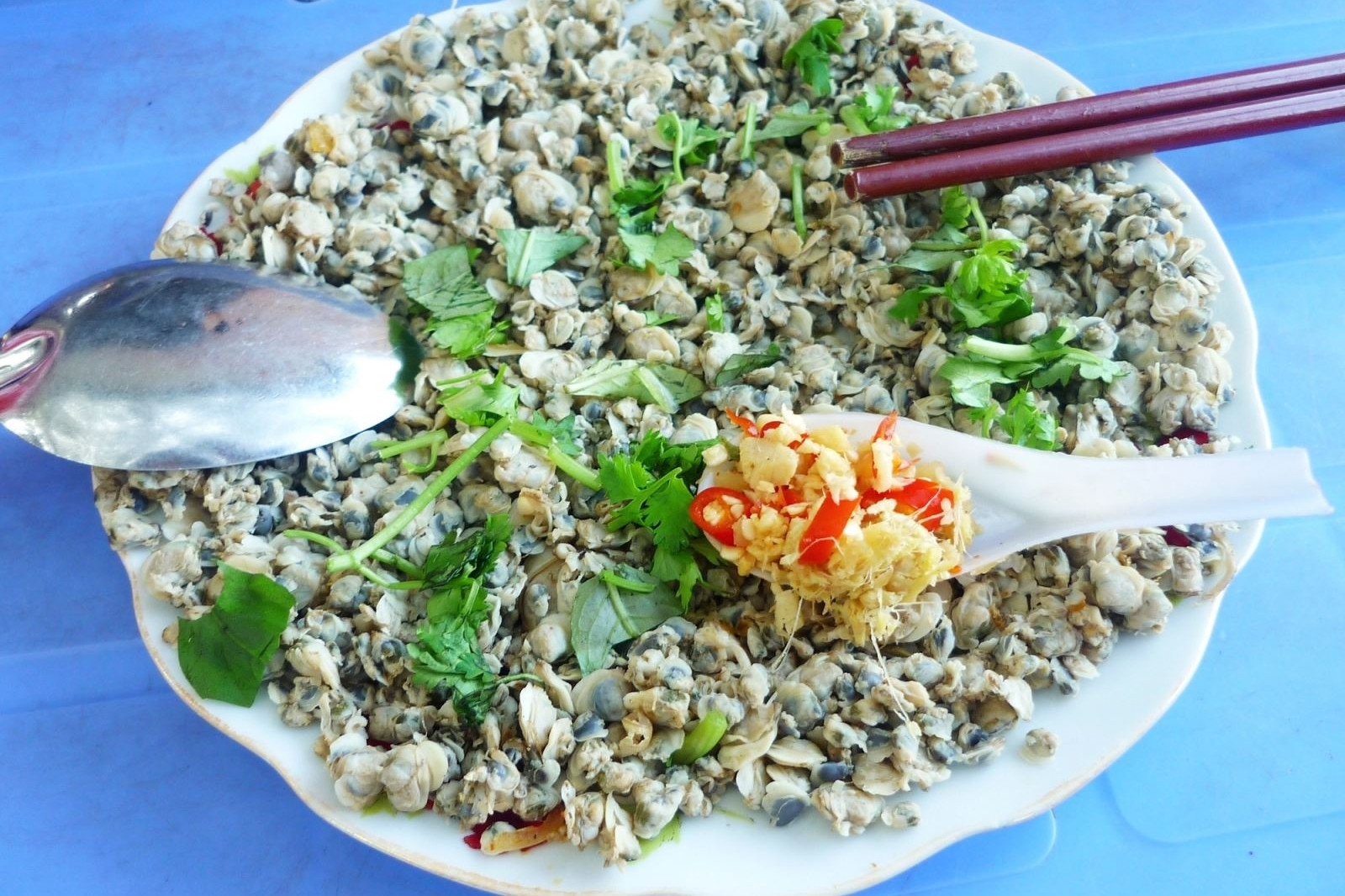 Top 5 đặc sản Ba Đồn thấm đẫm tình đất, tình người Quảng Bình 10 Mon-an-tu-chat-chat-song-gianh
