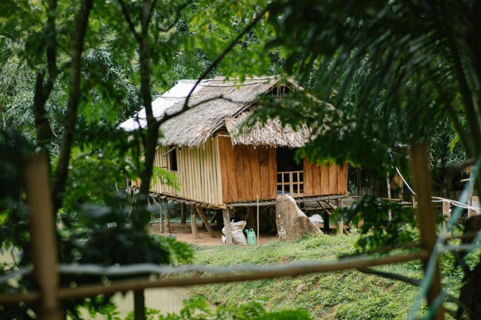 Làng du lịch sinh thái Chênh Vênh: Điểm đến mới lạ ở Quảng Trị 10 Ve-dep-binh-yen-cua-lang-du-lich-sinh-thai-chenh-venh-khien-bao-nguoi-thon-thuc