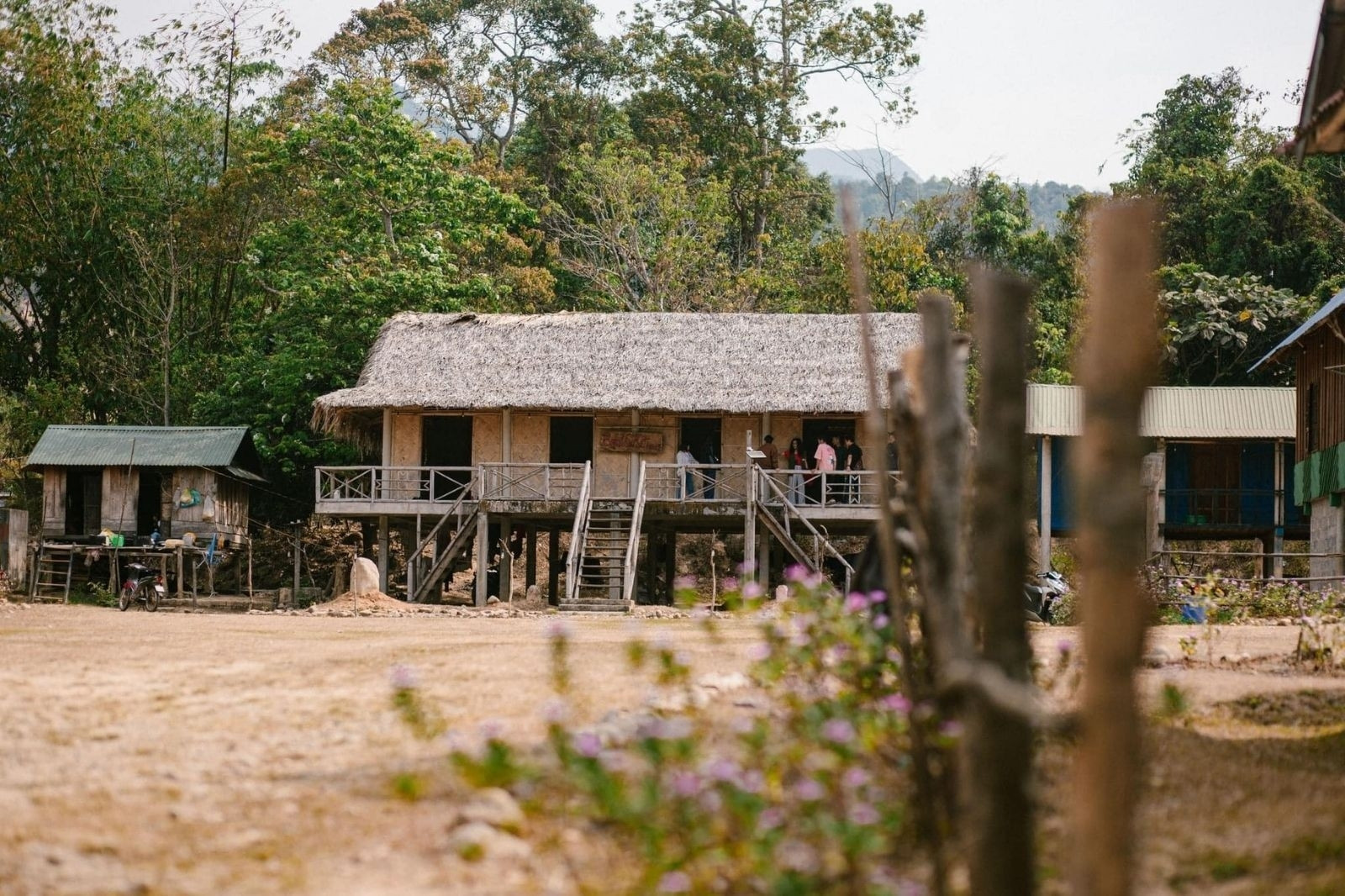 Làng du lịch sinh thái Chênh Vênh: Điểm đến mới lạ ở Quảng Trị 7 Diem-den-du-lich-cong-dong-tien-phong-o-quang-tri